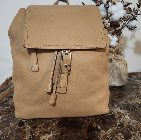 Coach Vintage  Hampton Legacy Leather  Backpack EUC - Picture 4 of 16